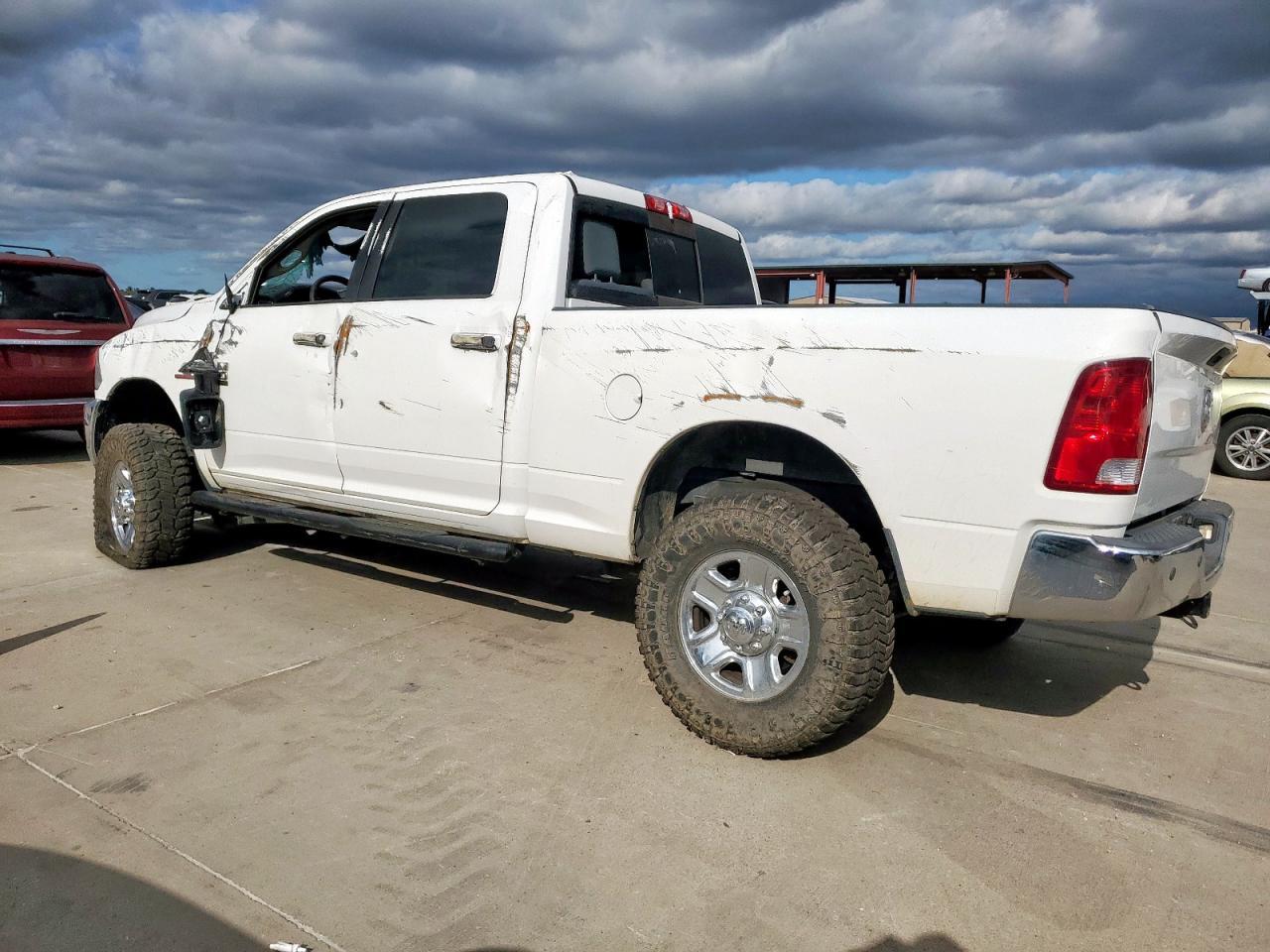 2017 Ram 2500 Slt - Фото 2