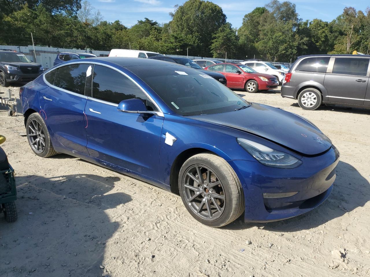2019 Tesla Model 3 - Фото 4
