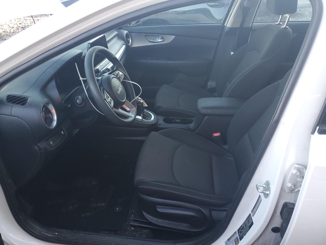 2023 Kia Forte Lx - Image 7