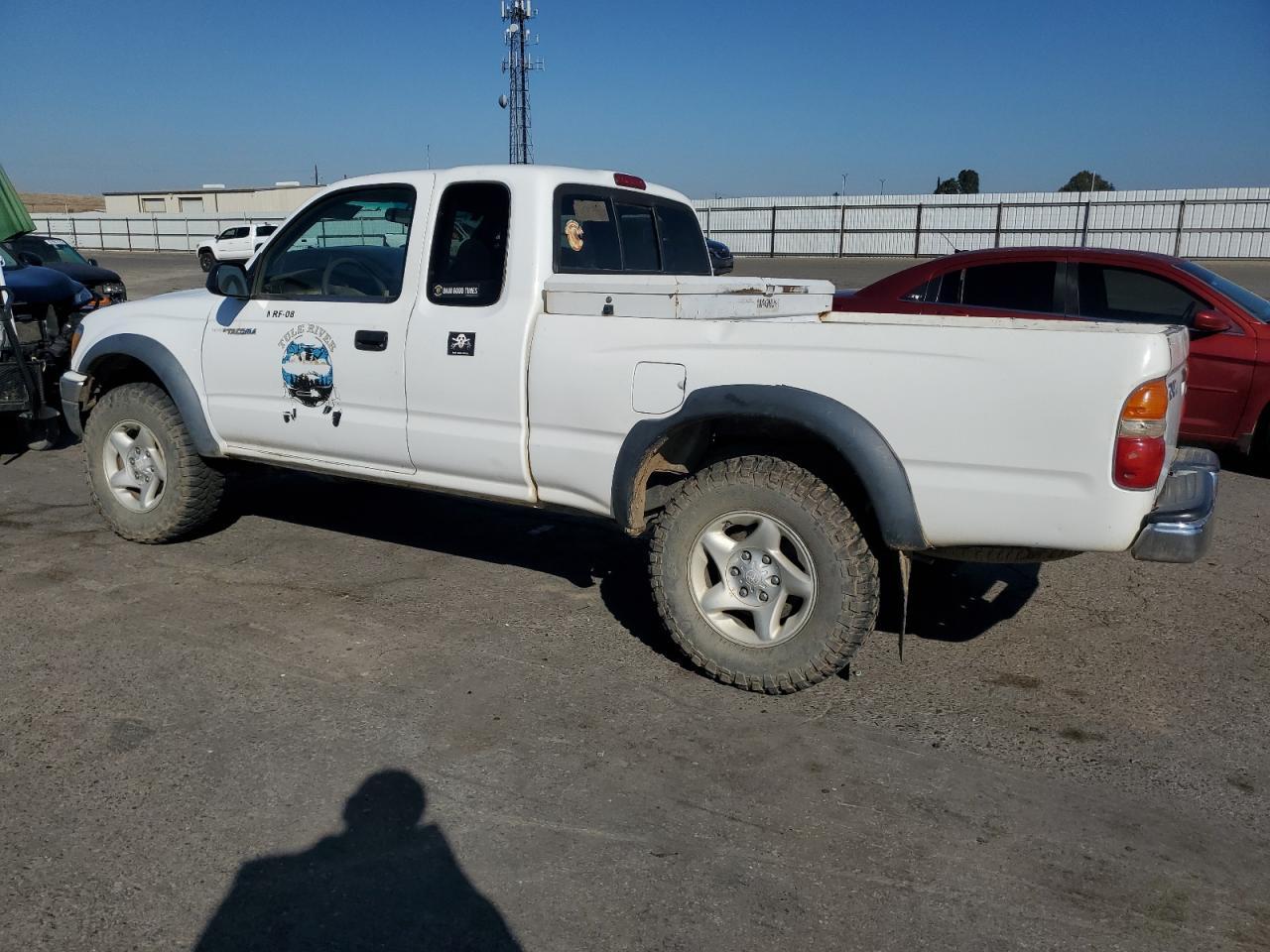 2001 Toyota Tacoma Xtracab - Image 2