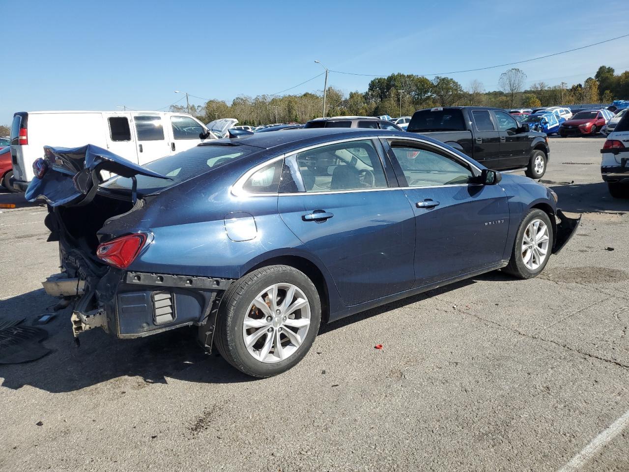 2019 Chevrolet Malibu Lt - Image 3
