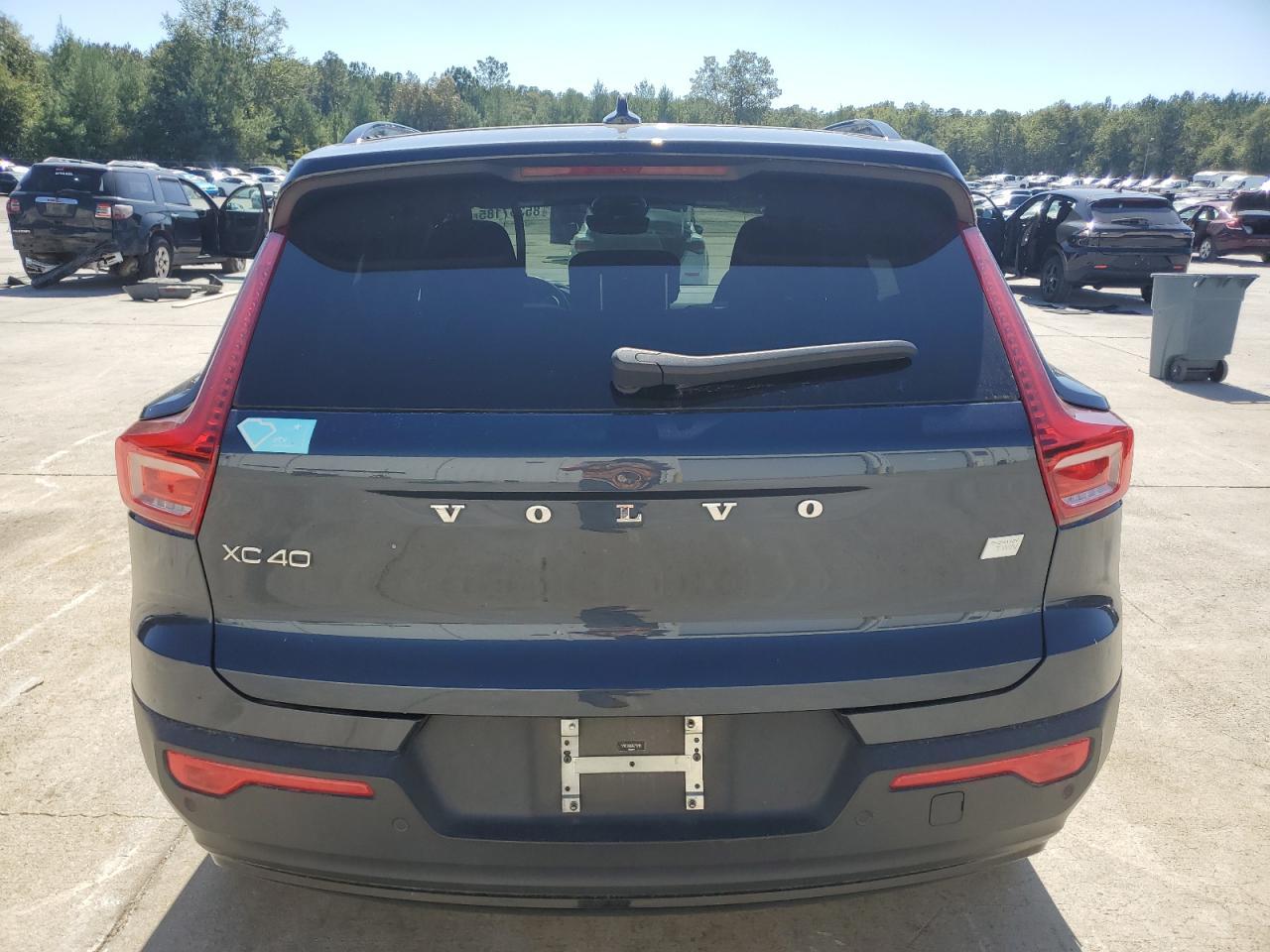 2022 Volvo Xc40 P8 Recharge Plus - Image 6