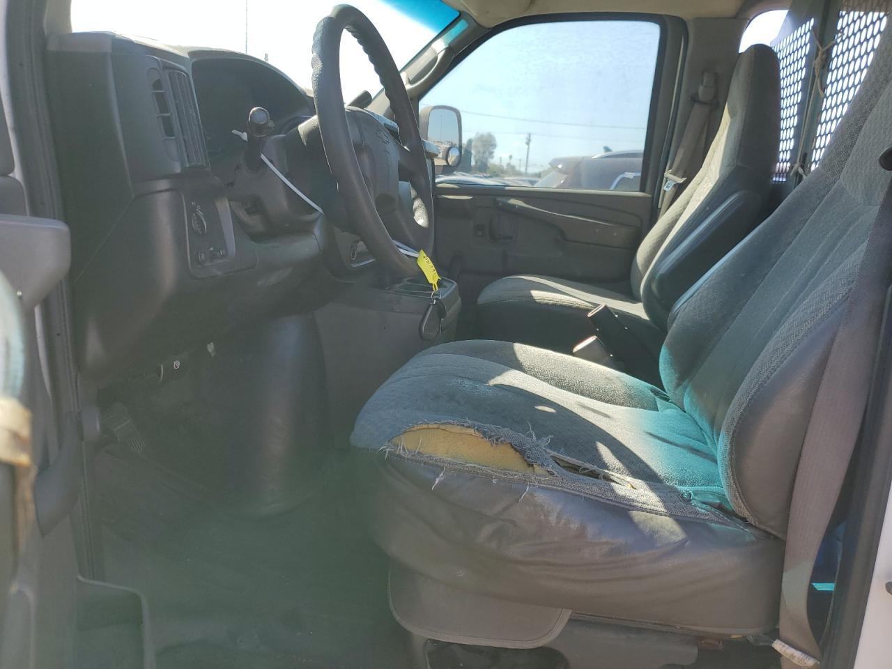 2005 Chevrolet Express 2500 Delivery Van - Фото 7