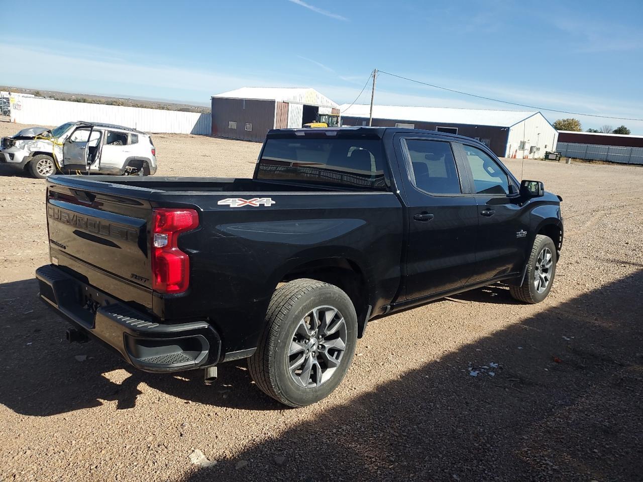 2020 Chevrolet Silverado K1500 Rst - Image 3