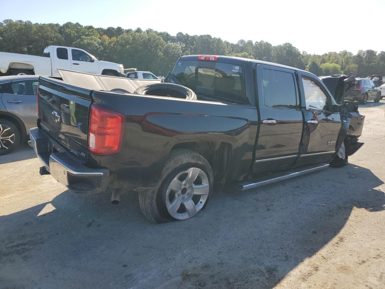 2018 Chevrolet Silverado C1500 Ltz - Image 3