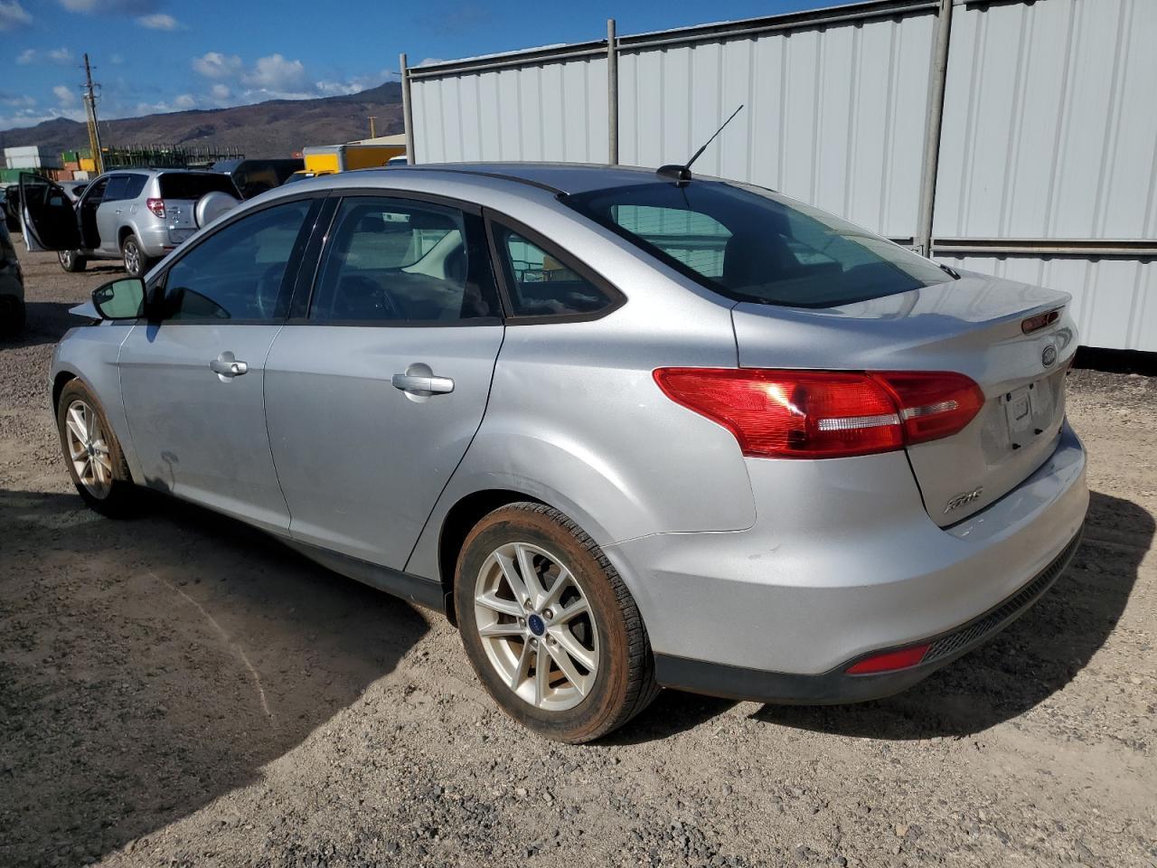 2018 Ford Focus Se - Image 2