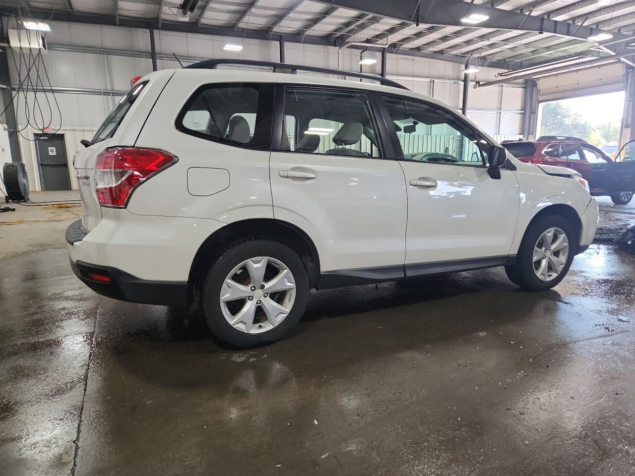 2015 Subaru Forester 2.5I - Image 3
