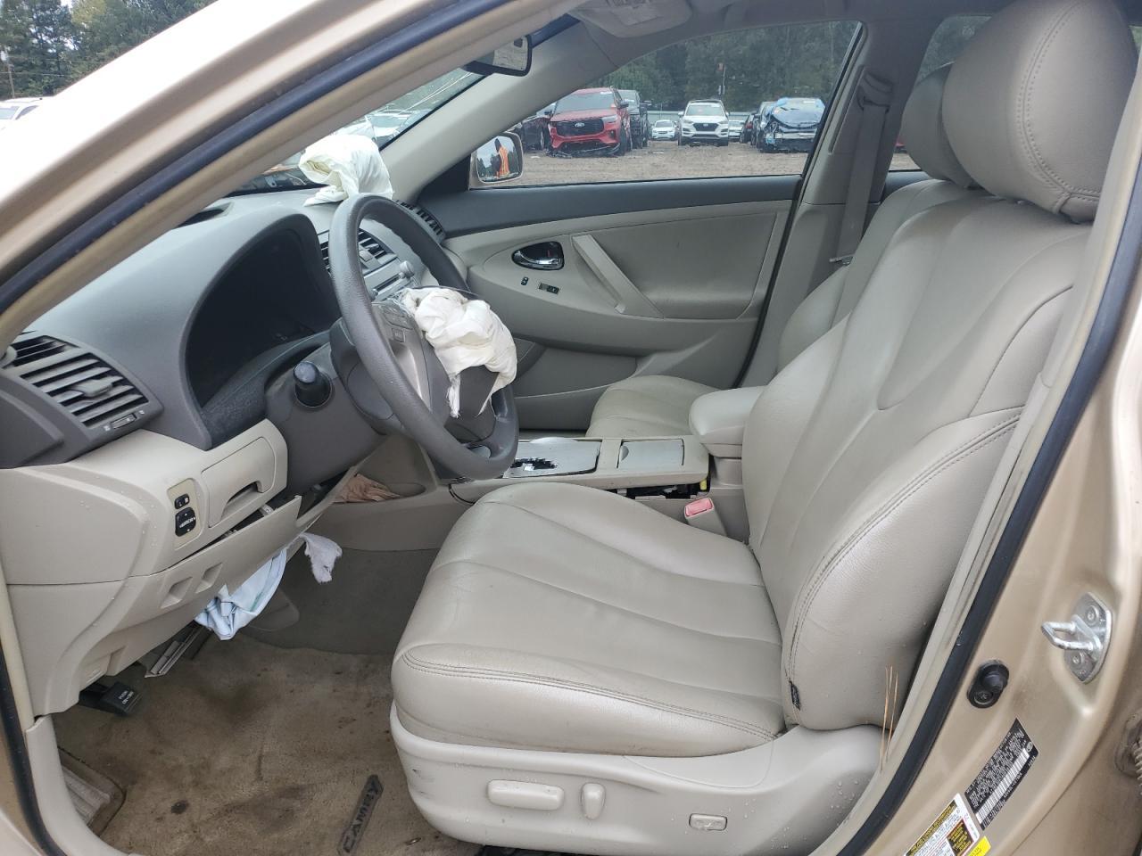 2010 Toyota Camry - Image 7