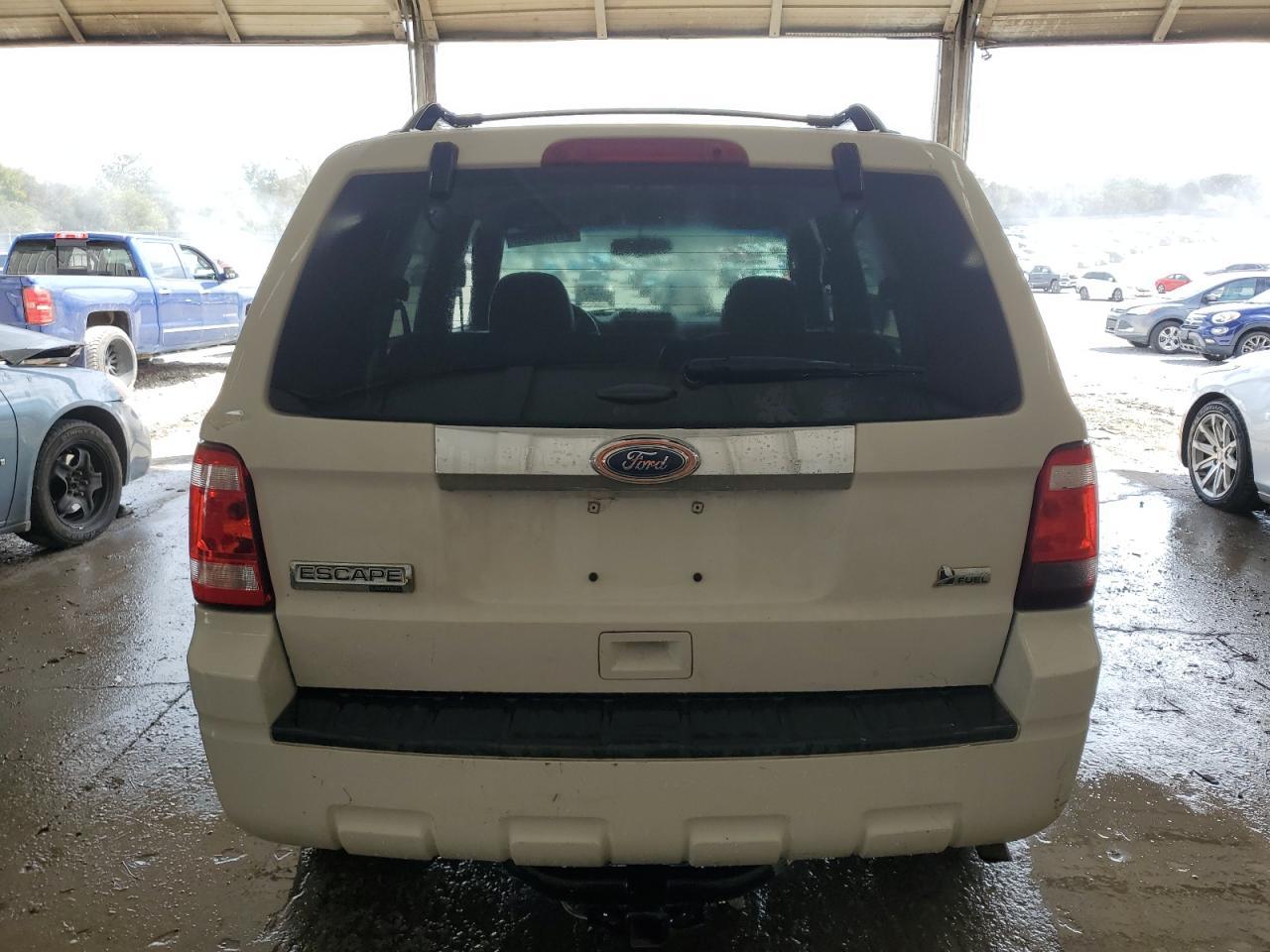 2011 Ford Escape Limited - Фото 6