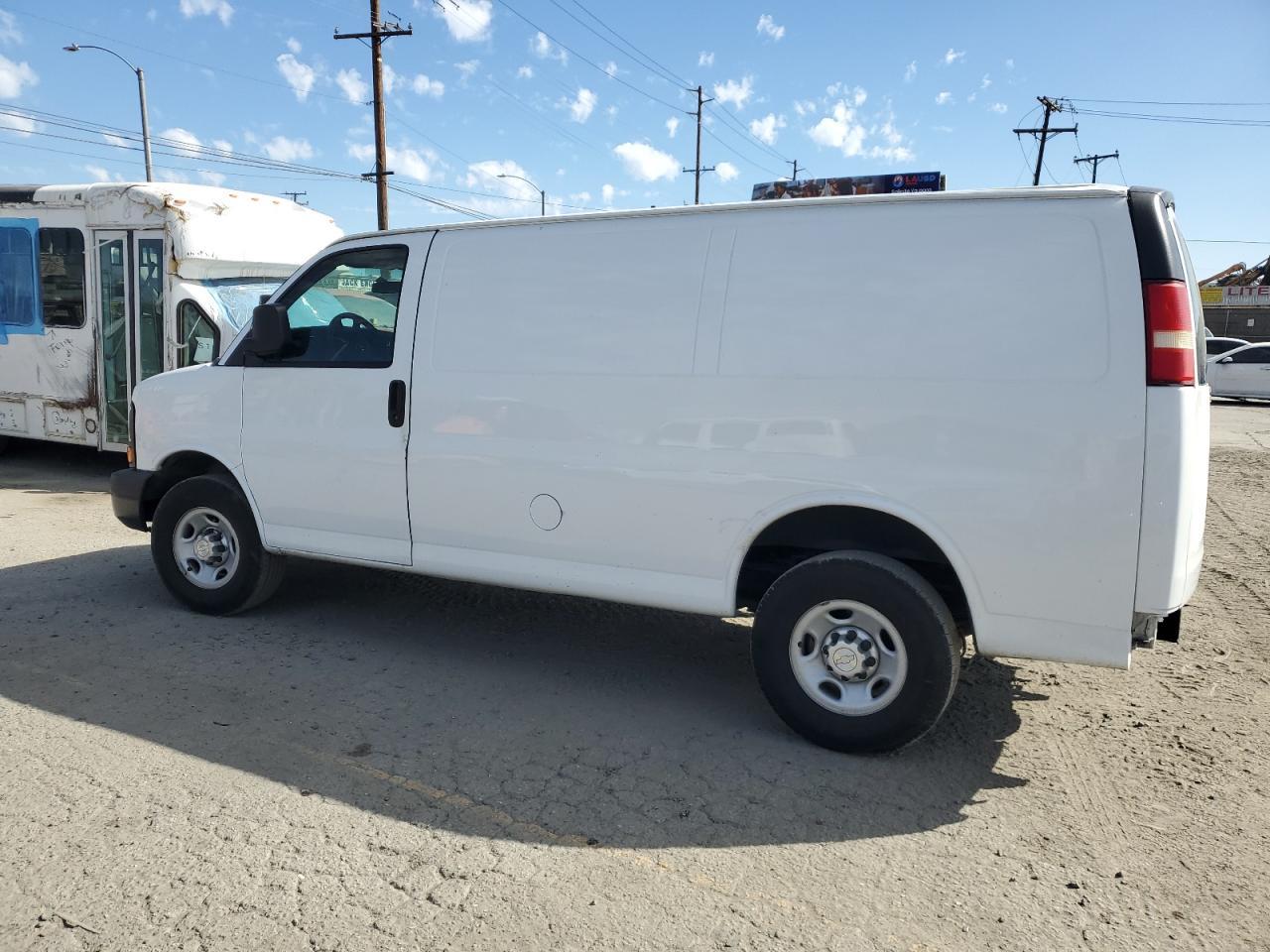 2015 Chevrolet Express G2500 - Image 2