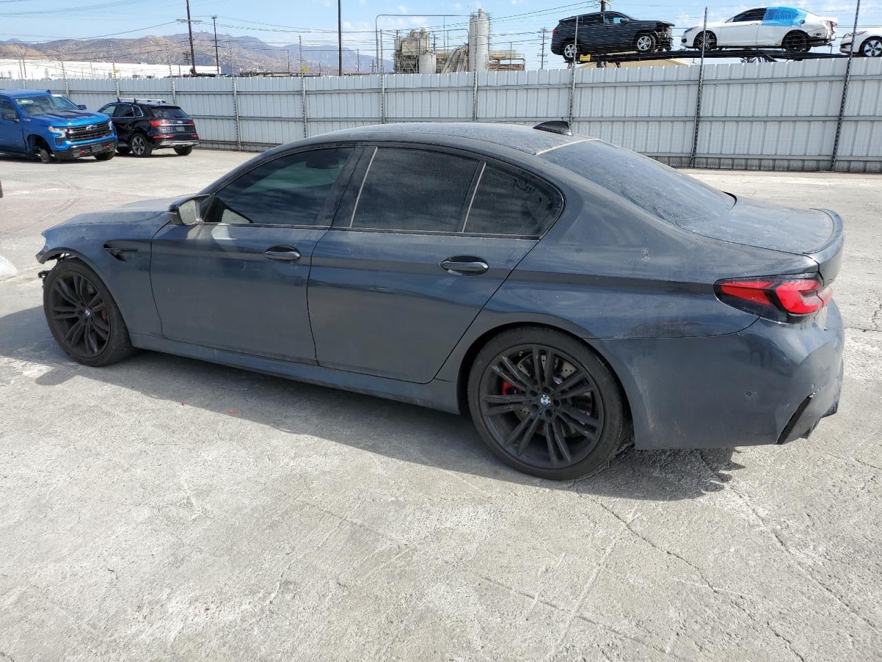 2022 BMW M5 - Image 2