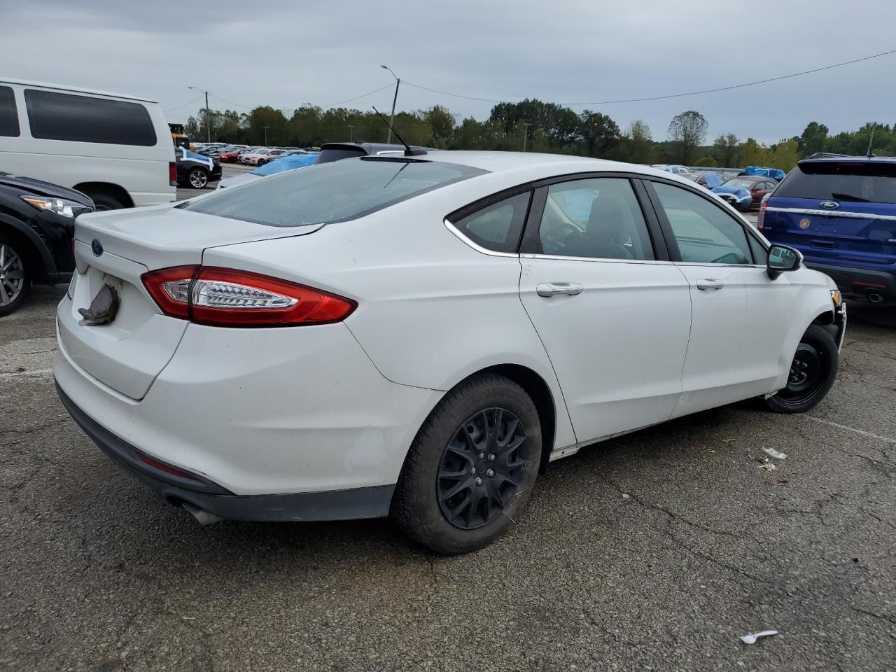 2014 Ford Fusion S - Image 3