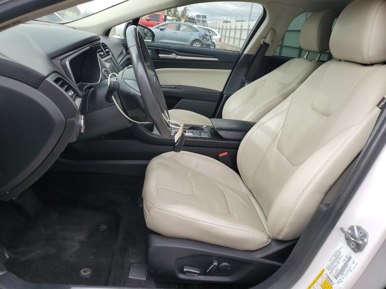 2018 Ford Fusion Titanium/Platinum Hev - Image 7
