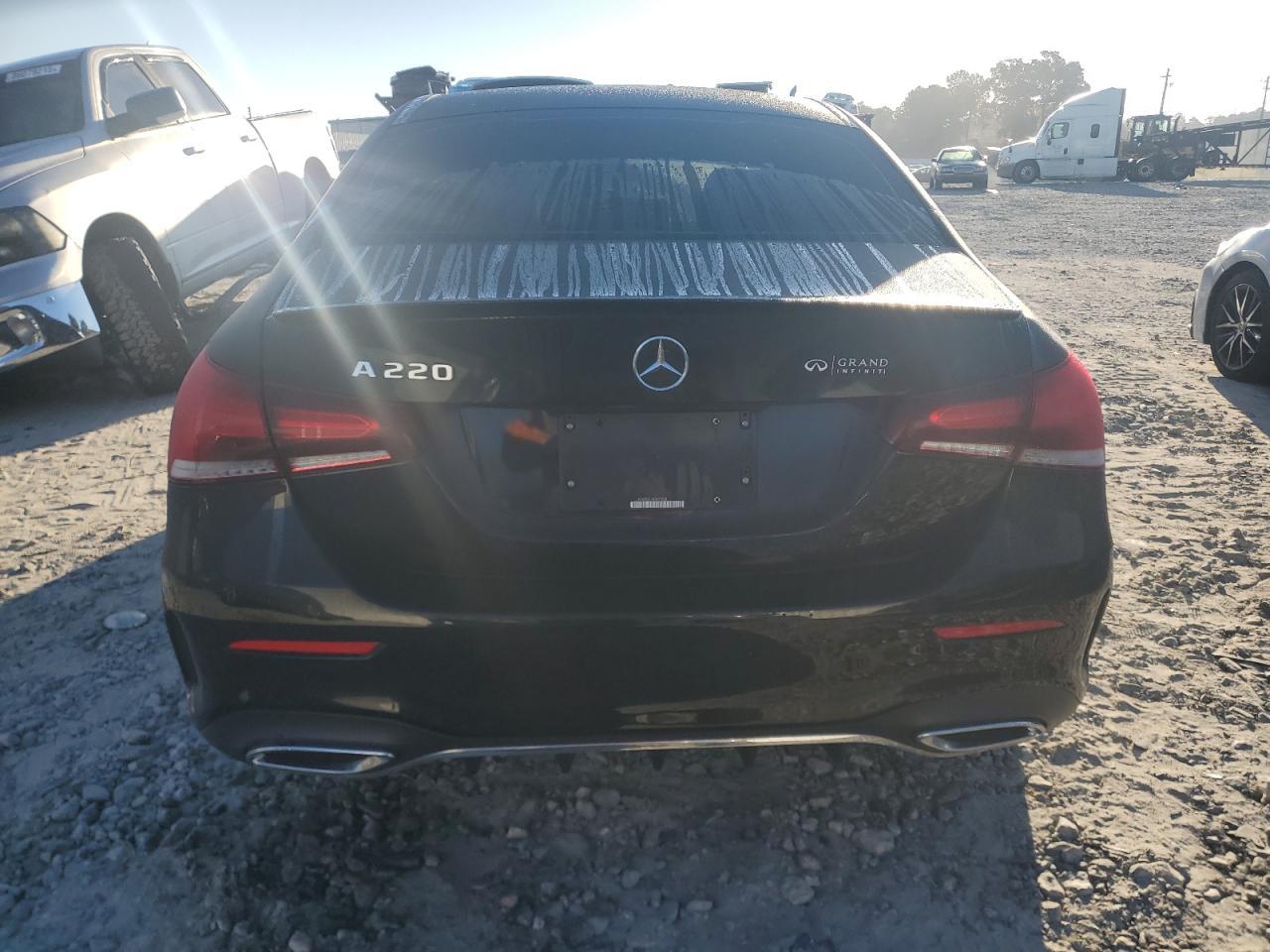 2020 Mercedes-Benz A 220 - Фото 6