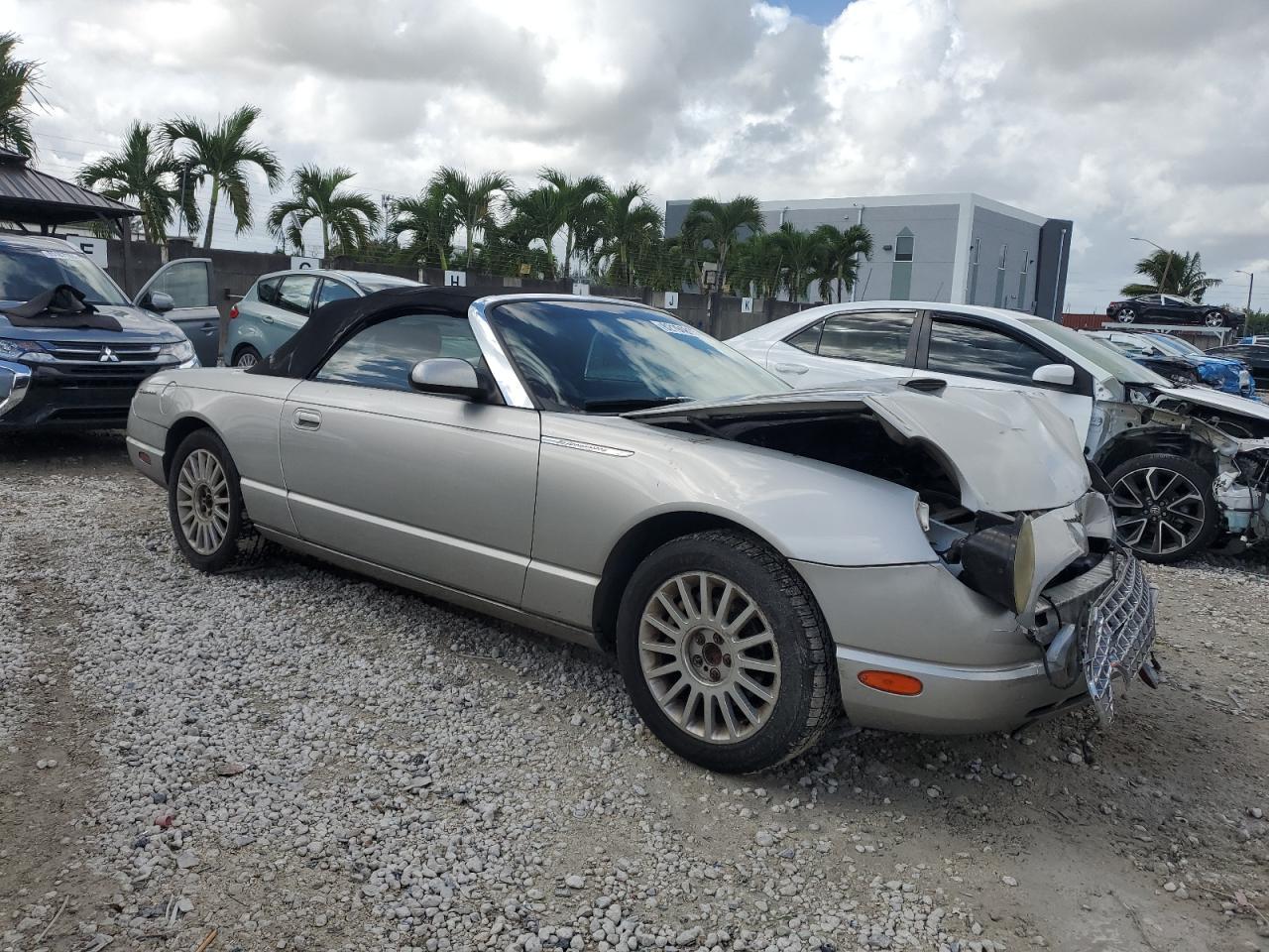 2005 Ford Thunderbird - Фото 4