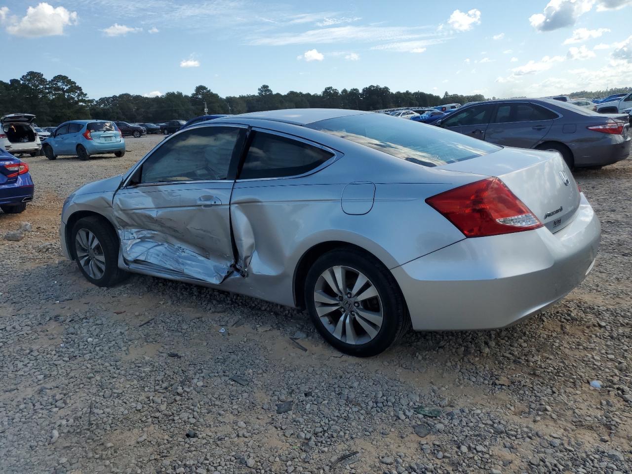 2011 Honda Accord Ex - Image 2