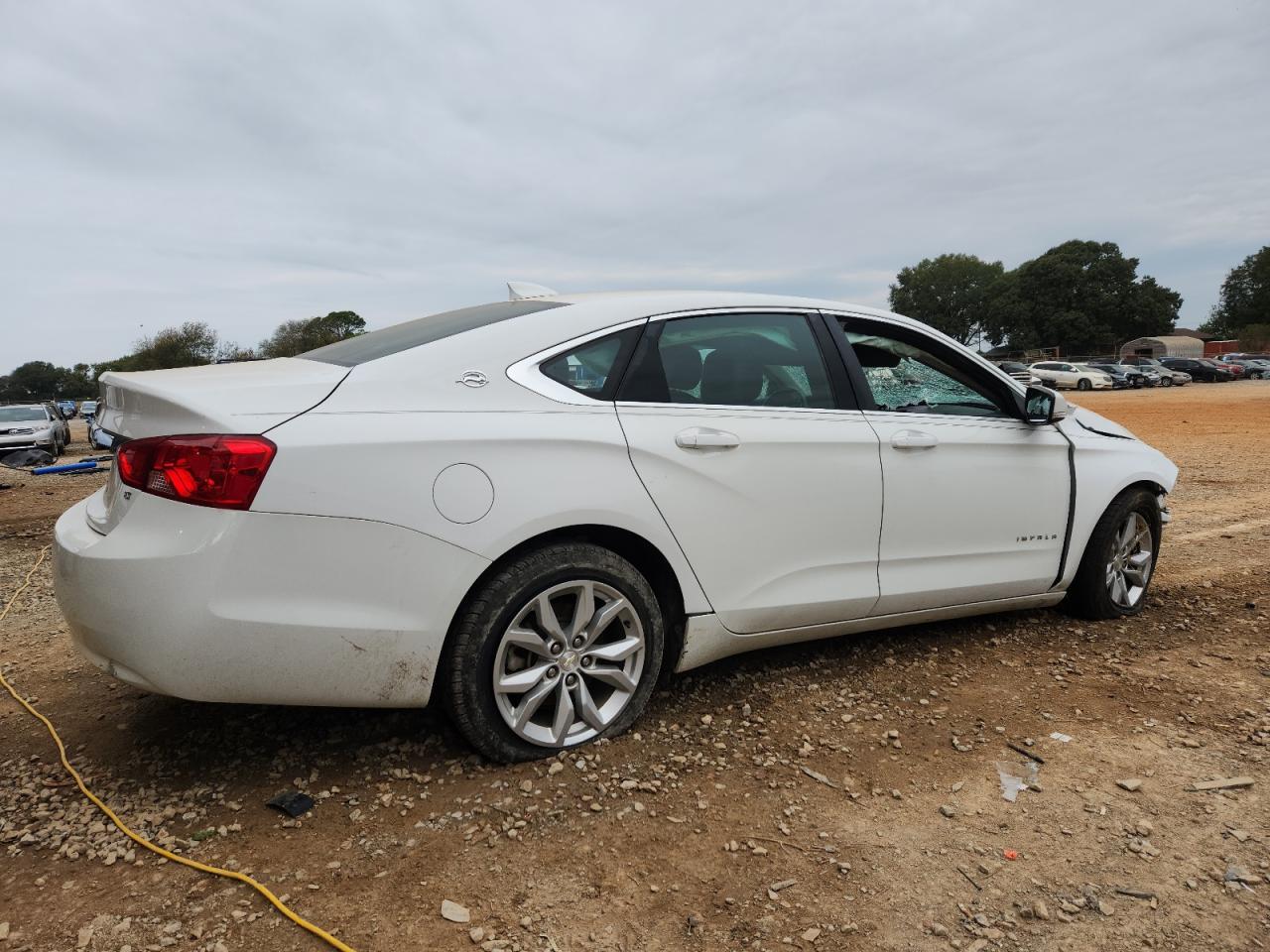 2017 Chevrolet Impala Lt - Фото 3