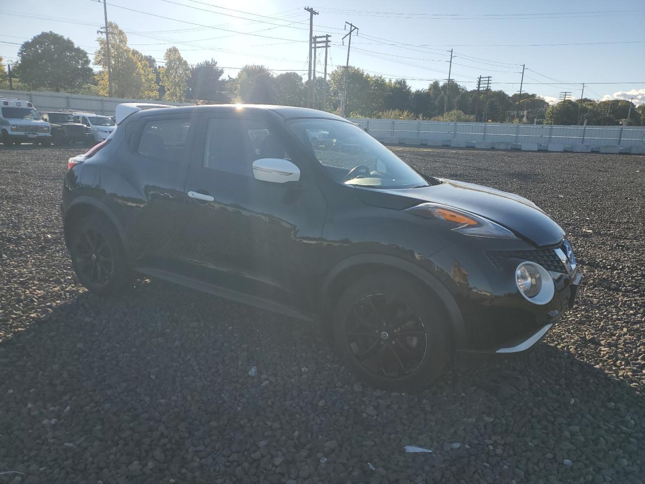 2017 Nissan Juke S - Фото 4