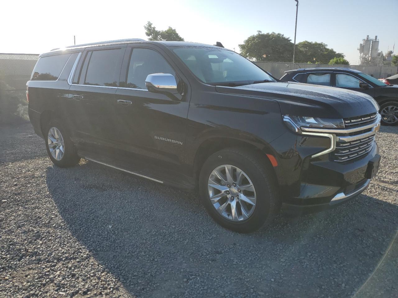 2021 Chevrolet Suburban C1500 Premier - Фото 4