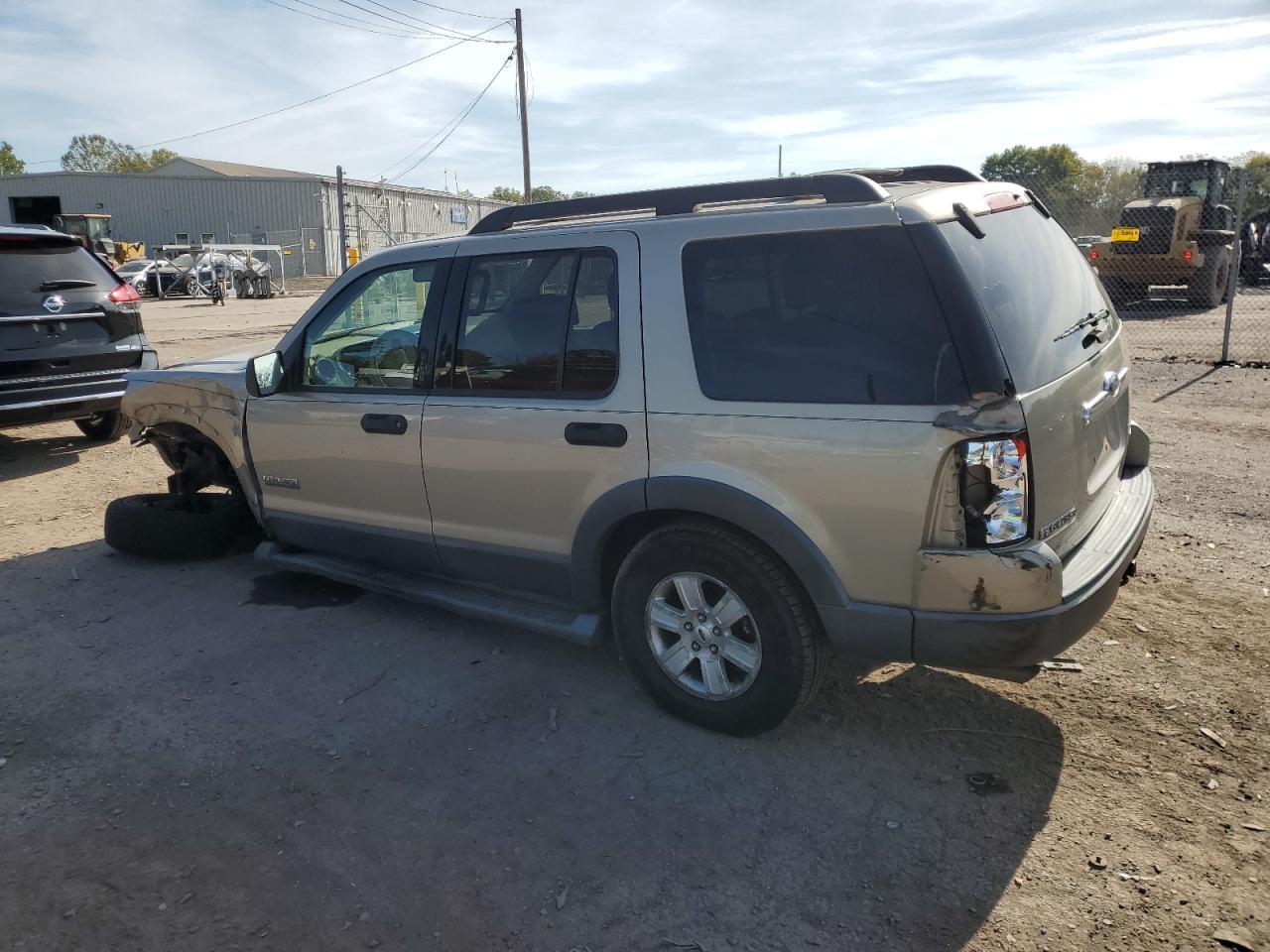 2006 Ford Explorer Xlt - Image 2