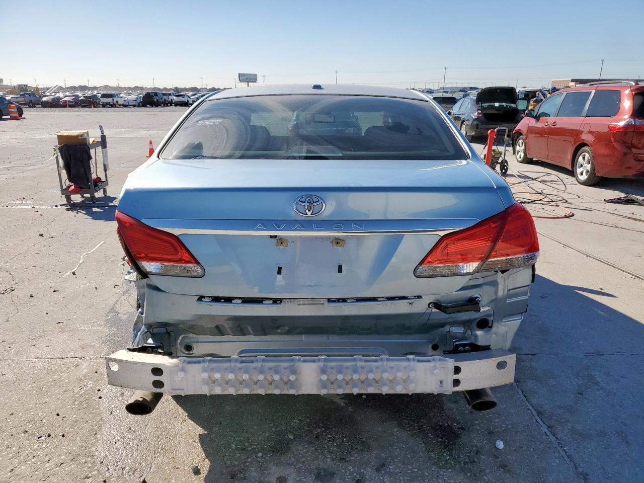 2012 Toyota Avalon Base - Фото 6