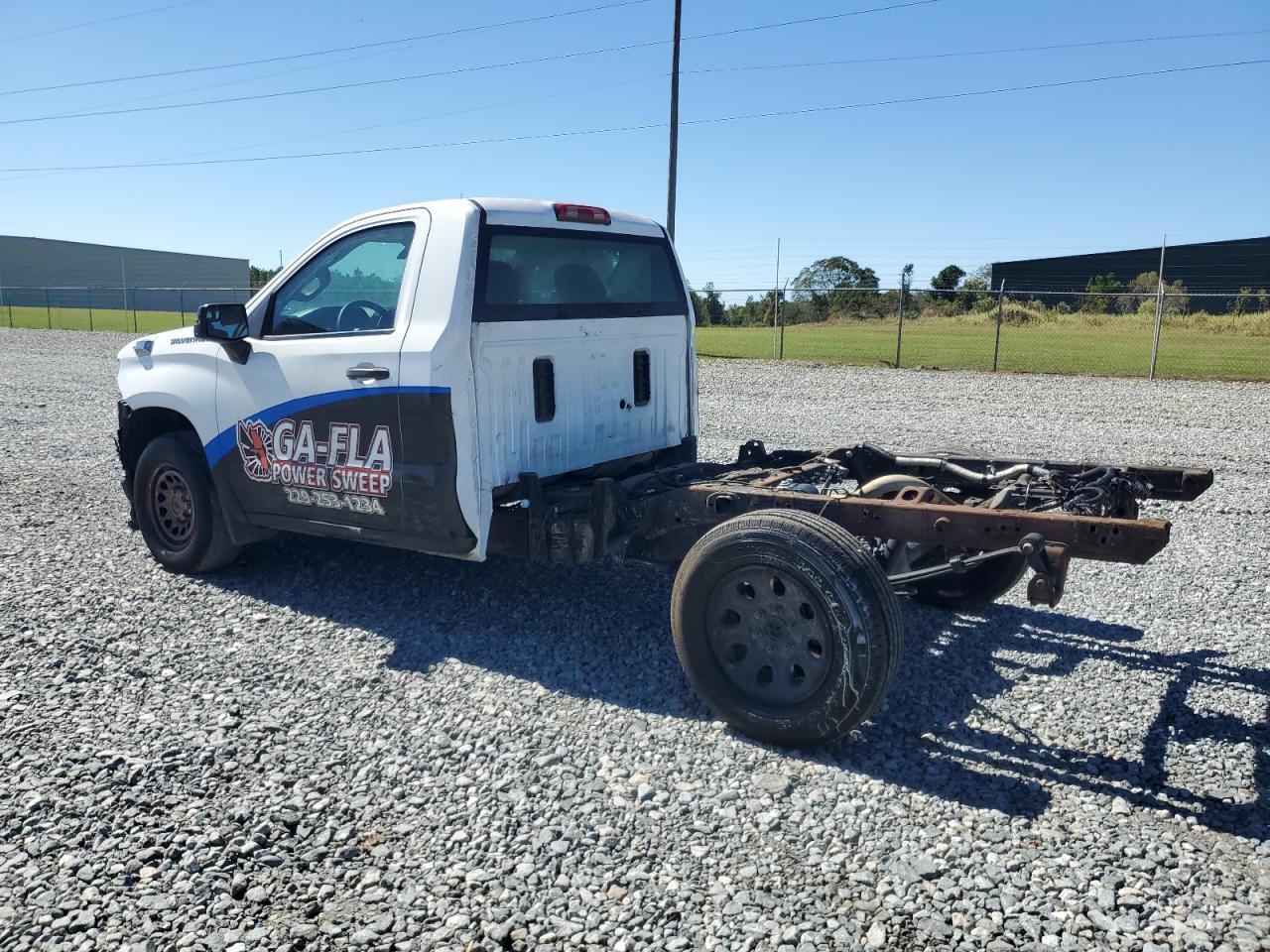 2019 Chevrolet Silverado C1500 - Image 2