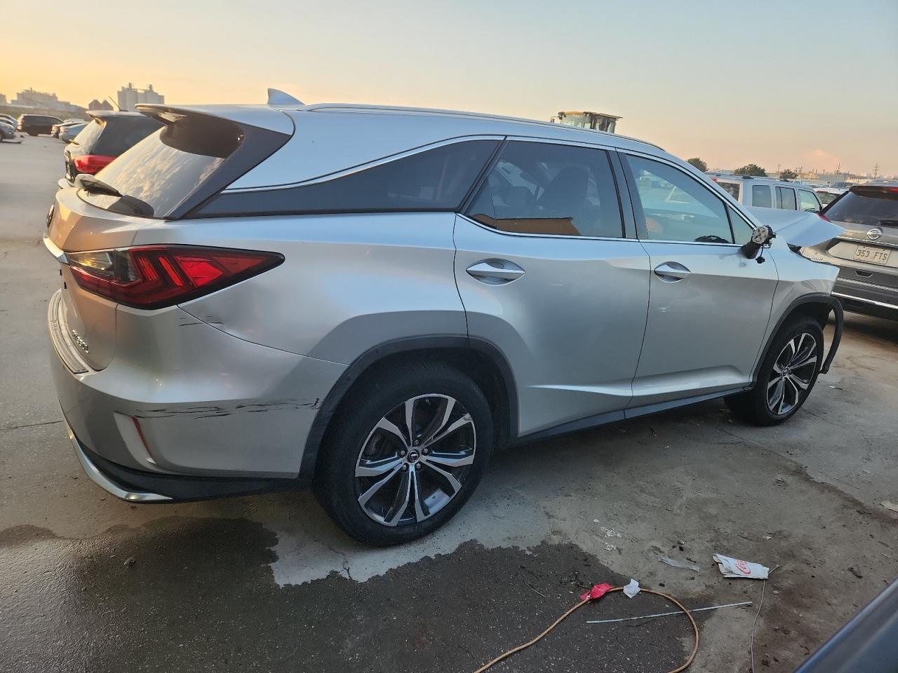 2019 Lexus Rx 350 L - Image 3