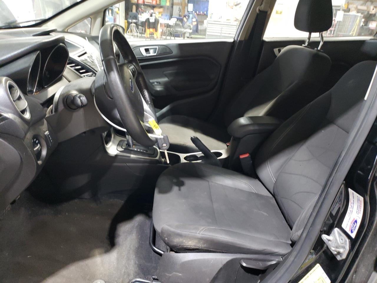 2016 Ford Fiesta Se - Фото 7