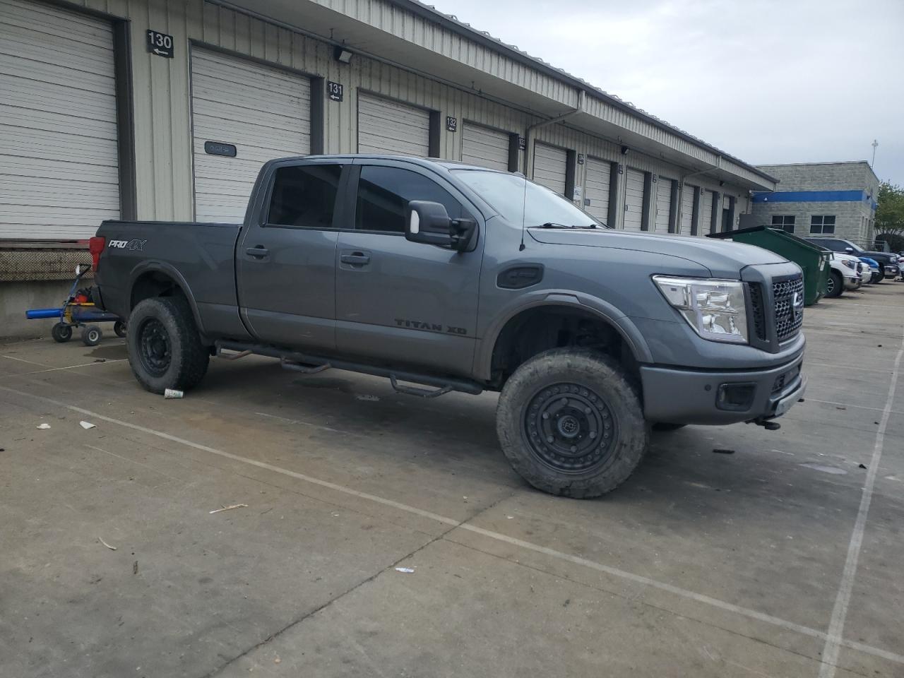 2017 Nissan Titan Xd Sl - Фото 4