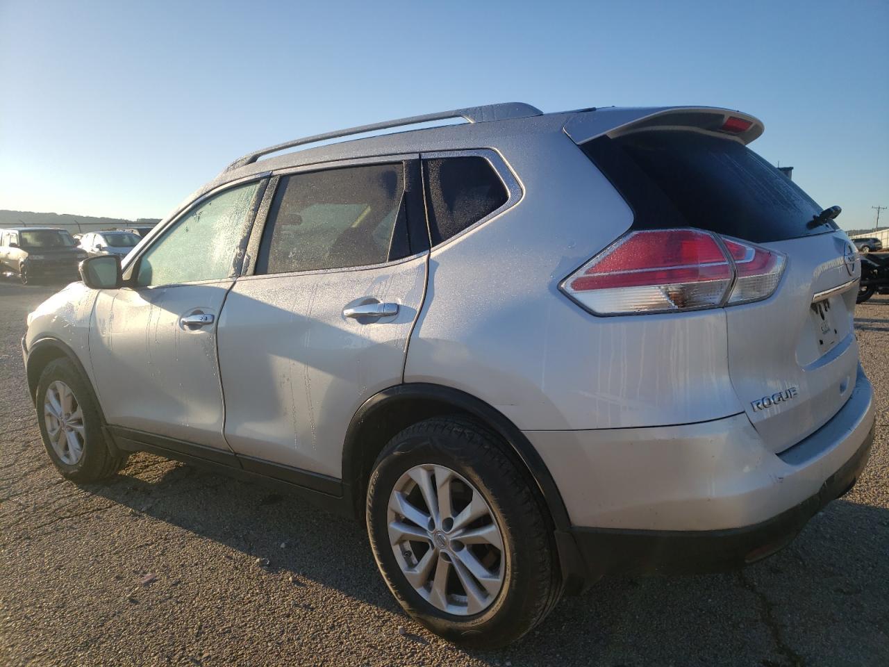 2014 Nissan Rogue S - Фото 2