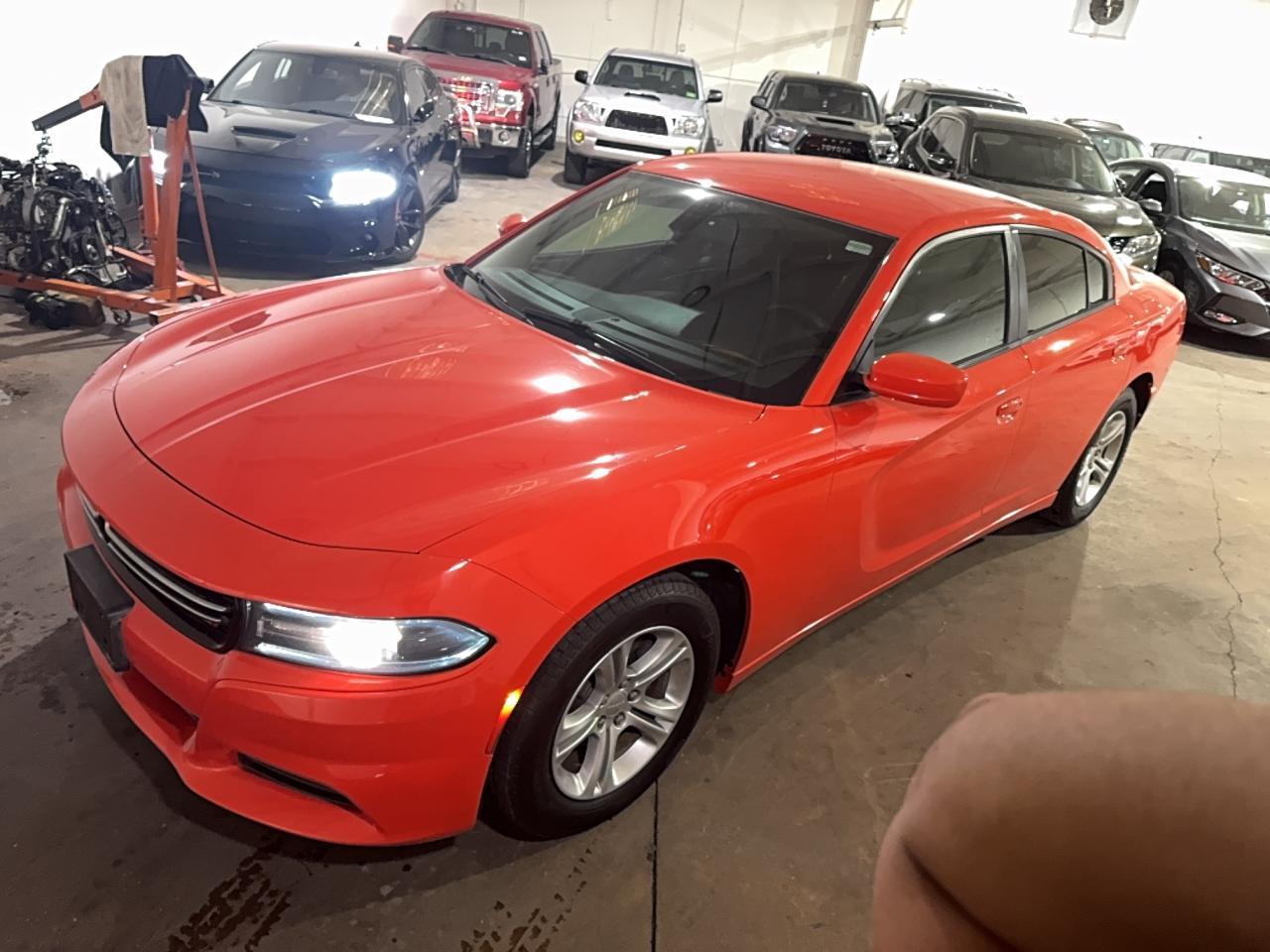 2016 Dodge Charger Se - Фото 2