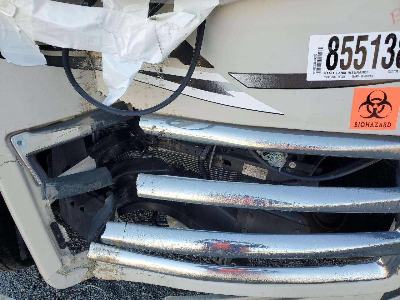 2017 Ford Econoline E450 Super Duty Commercial Stripped Chassis - Image 7