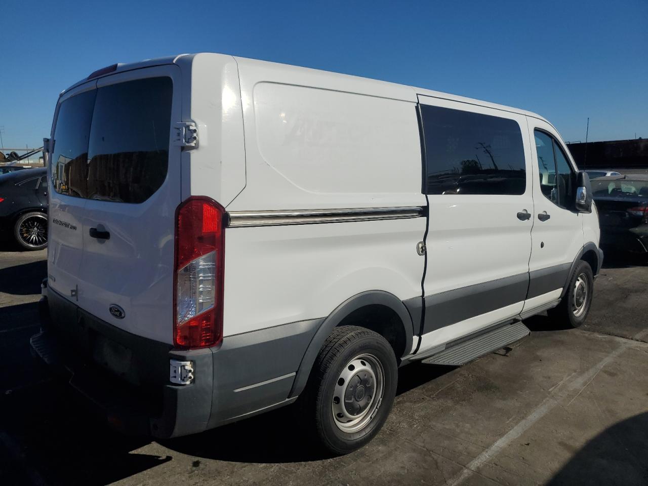 2017 Ford Transit T-250 - Фото 3