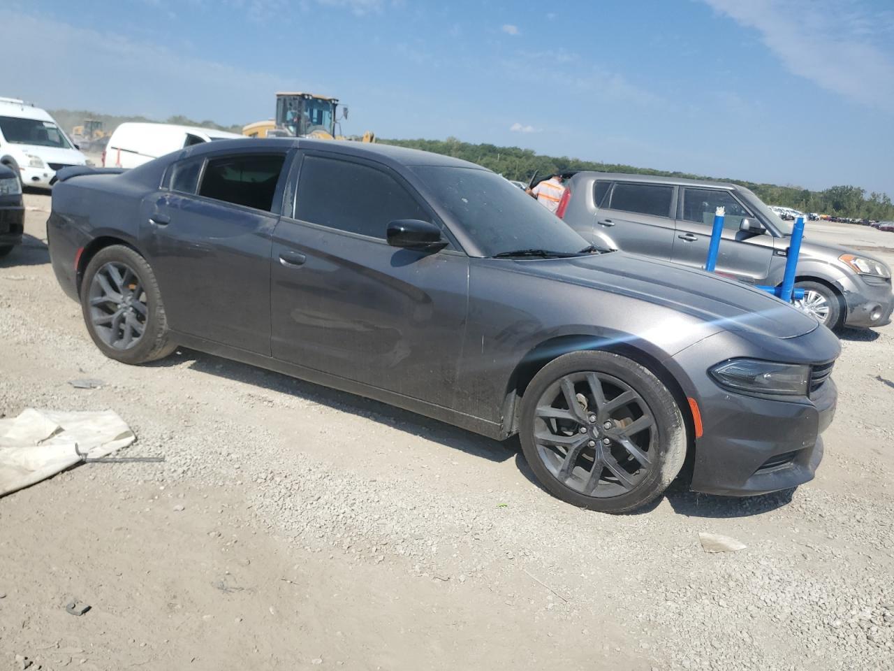 2021 Dodge Charger Sxt - Фото 4