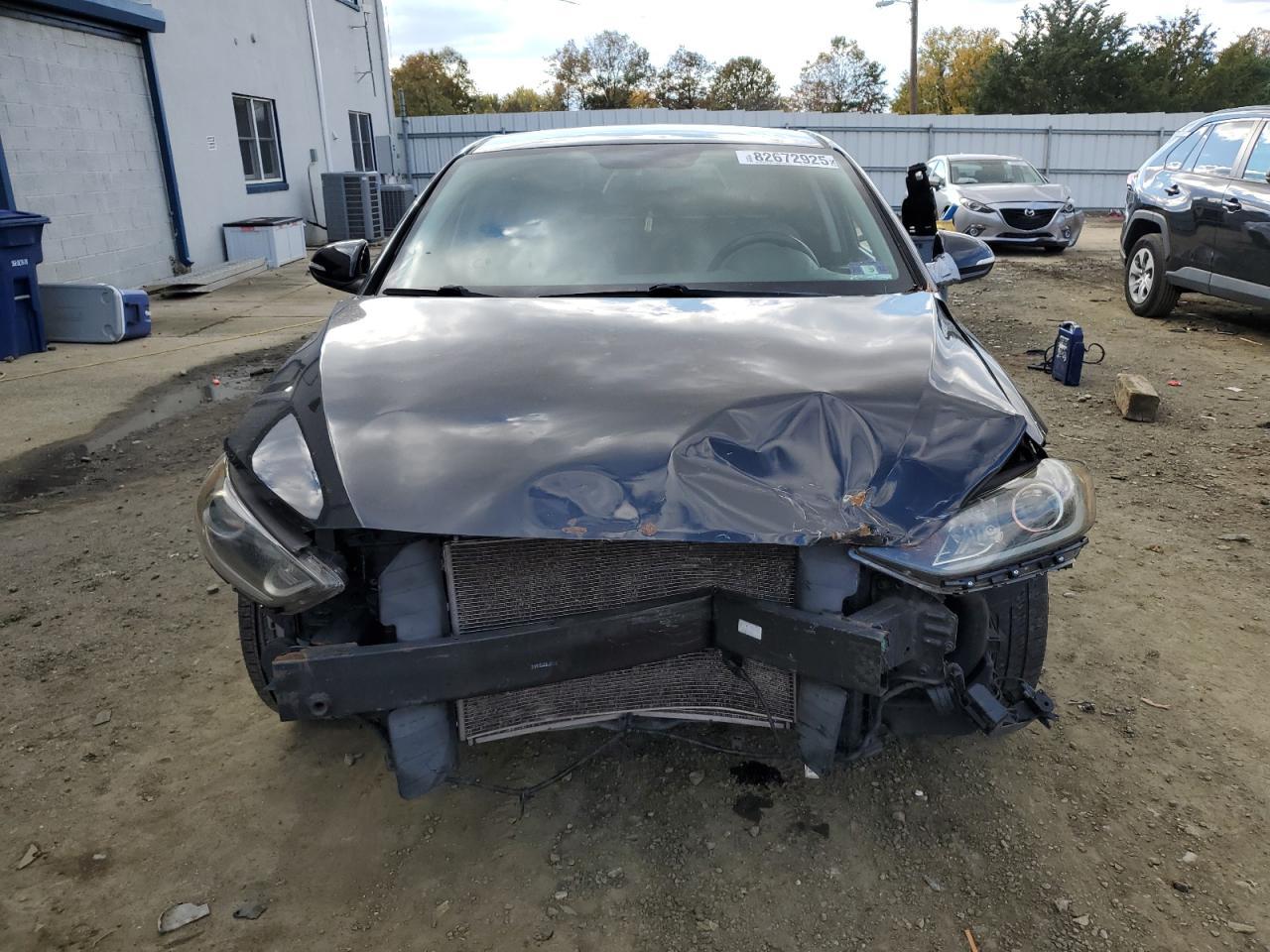 2017 Hyundai Elantra Se - Image 5