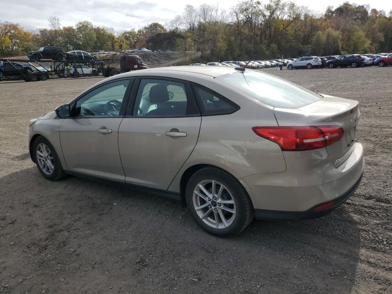 2016 Ford Focus Se - Фото 2