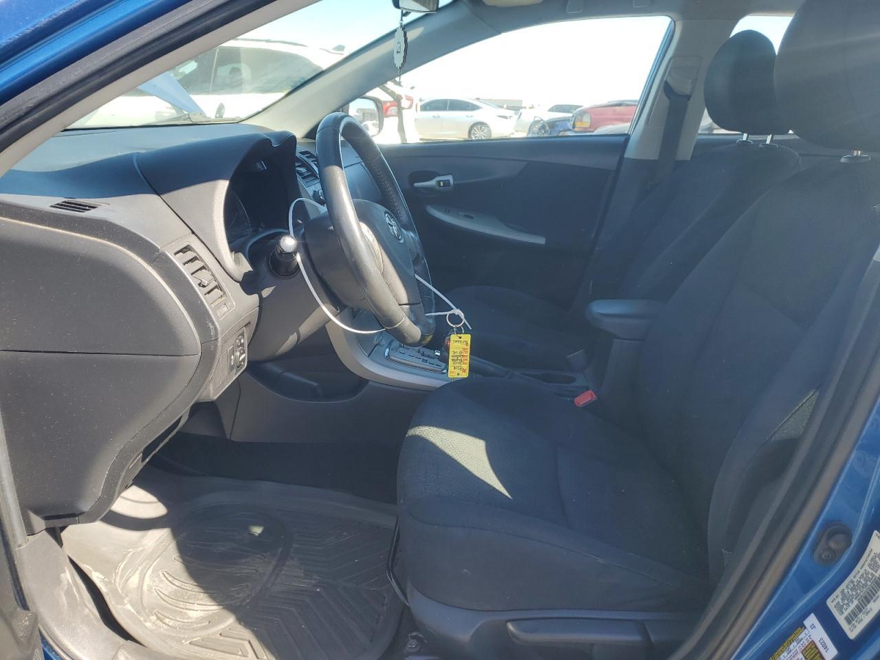 2010 Toyota Corolla Base - Фото 7