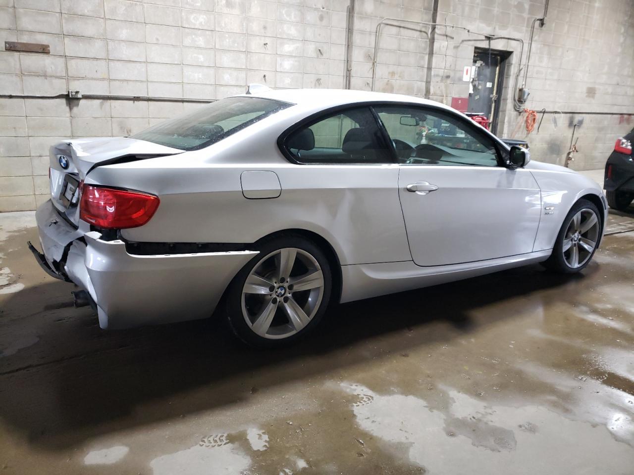 2013 BMW 335 Xi - Фото 3