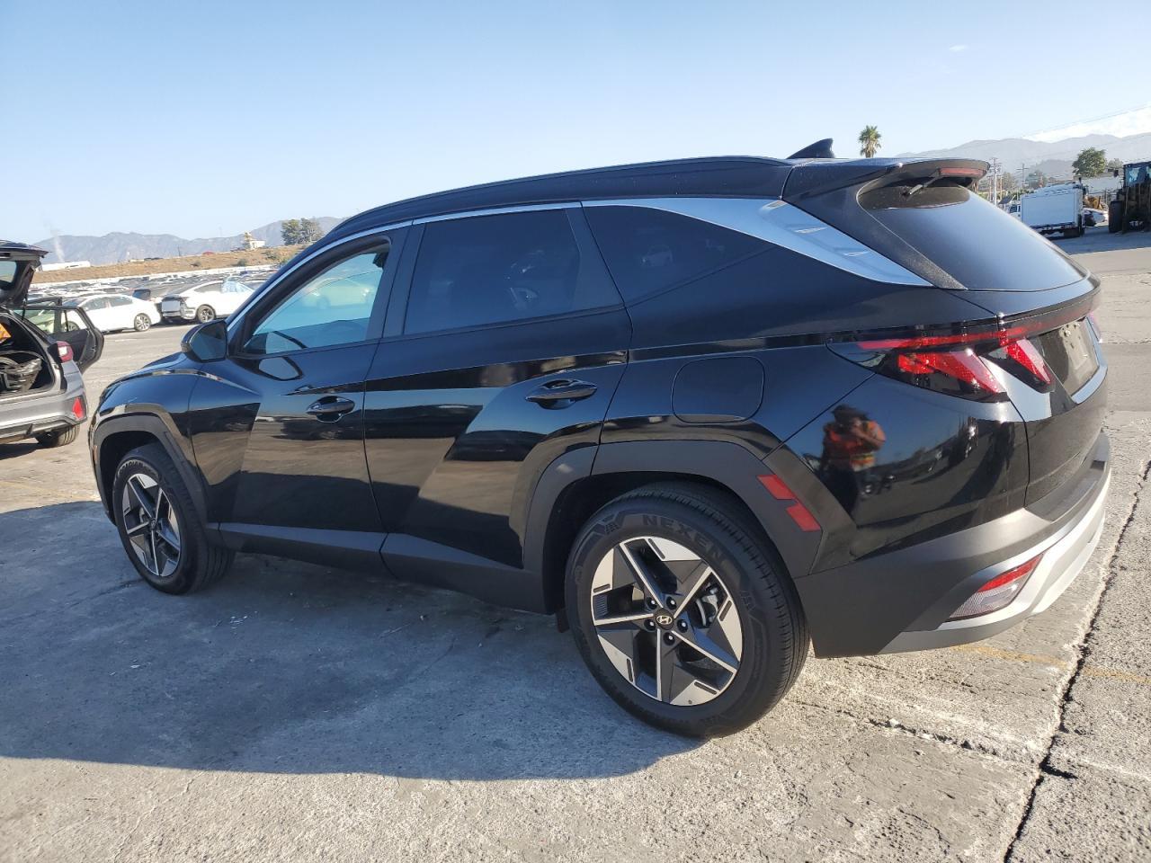 2025 Hyundai Tucson Sel - Image 2