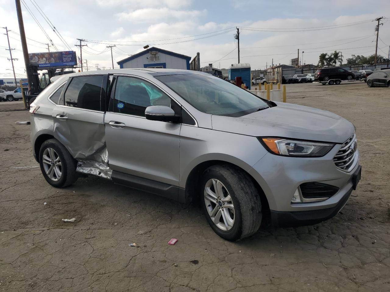 2020 Ford Edge Sel - Фото 4