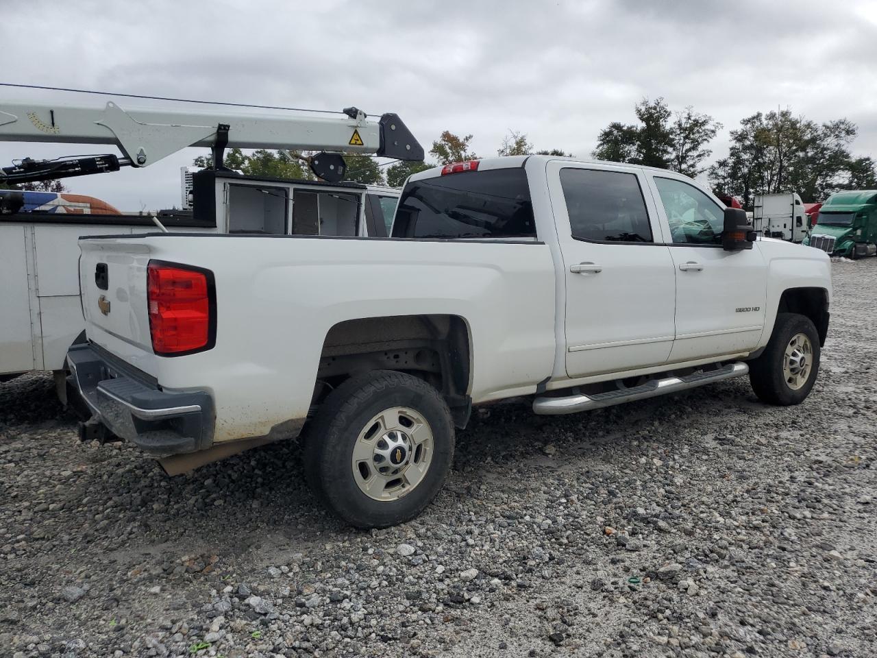 2018 Chevrolet Silverado K2500 Heavy Duty Lt - Image 3