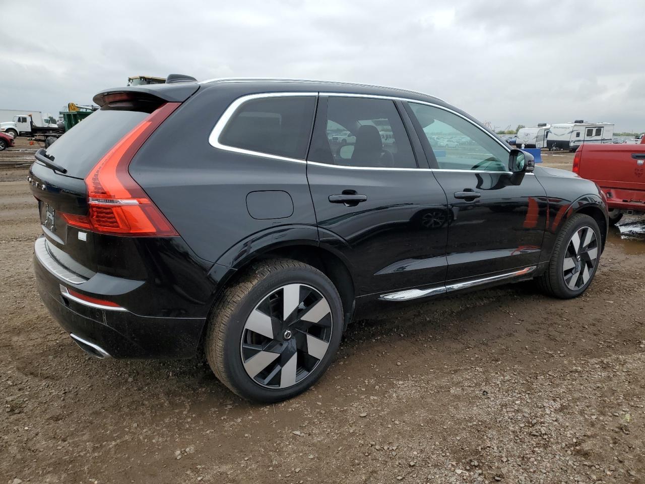 2021 Volvo Xc60 T8 Recharge Inscription Express - Фото 3