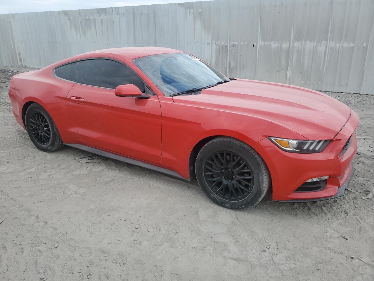 2015 Ford Mustang - Фото 4