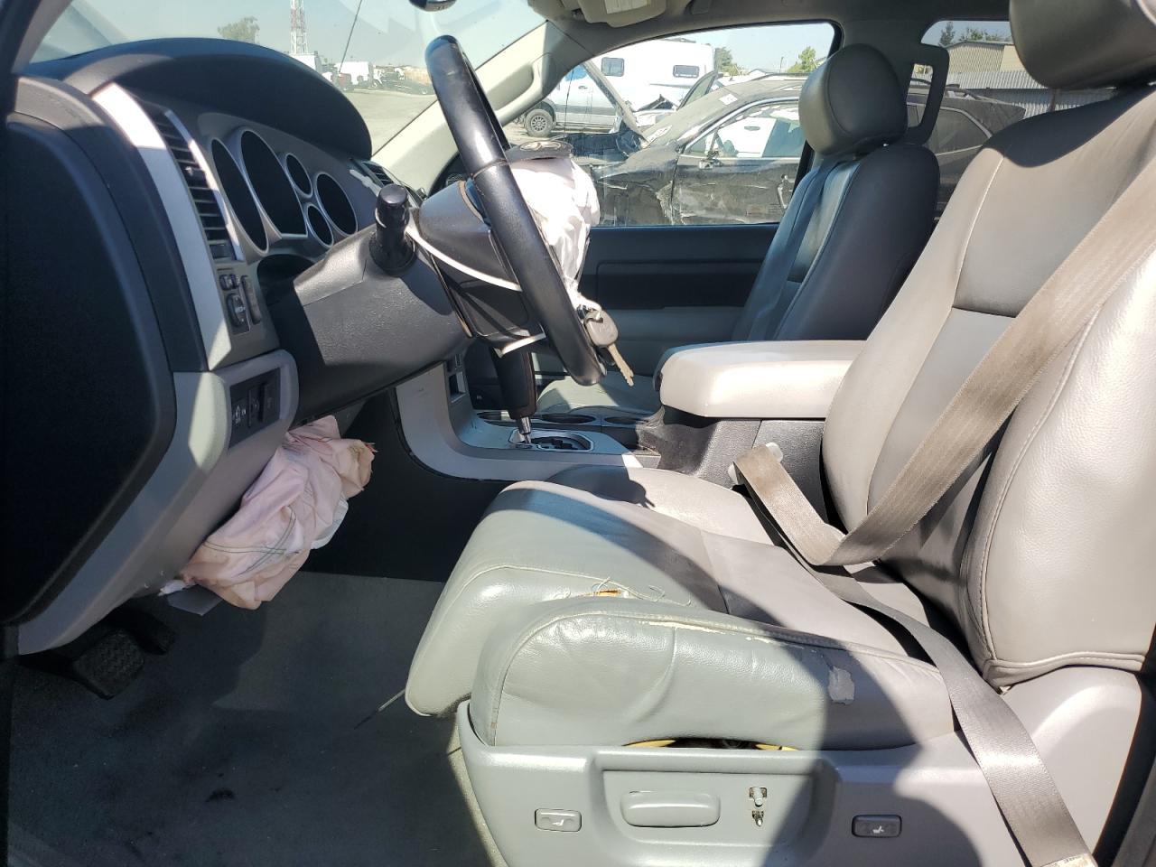 2010 Toyota Tundra Crewmax Limited - Image 7