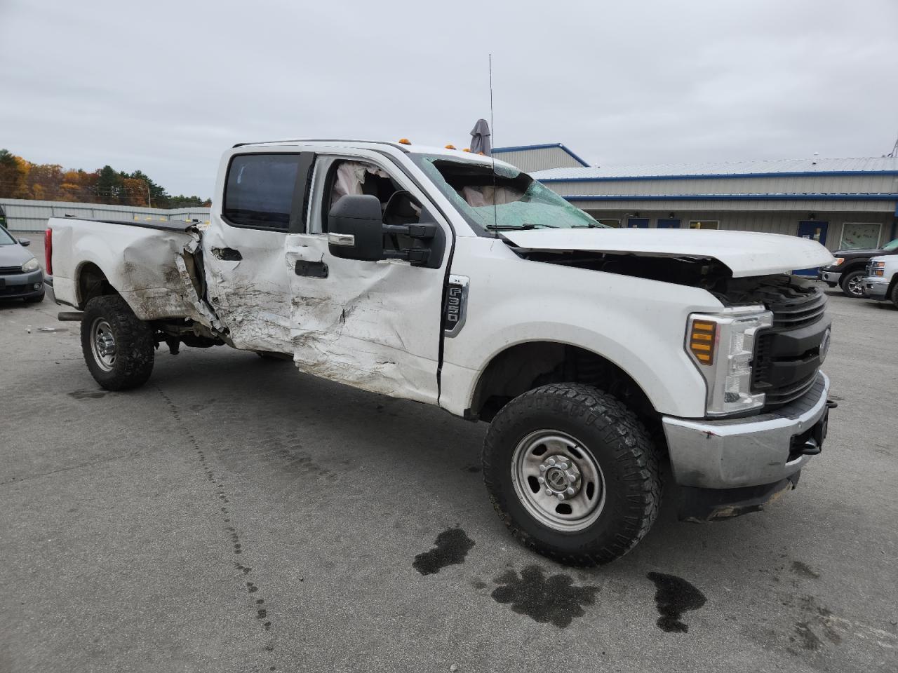 2019 Ford F350 Super Duty - Image 4