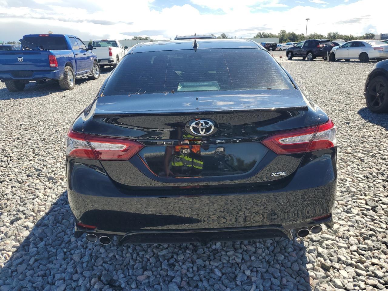 2020 Toyota Camry Xse - Фото 6
