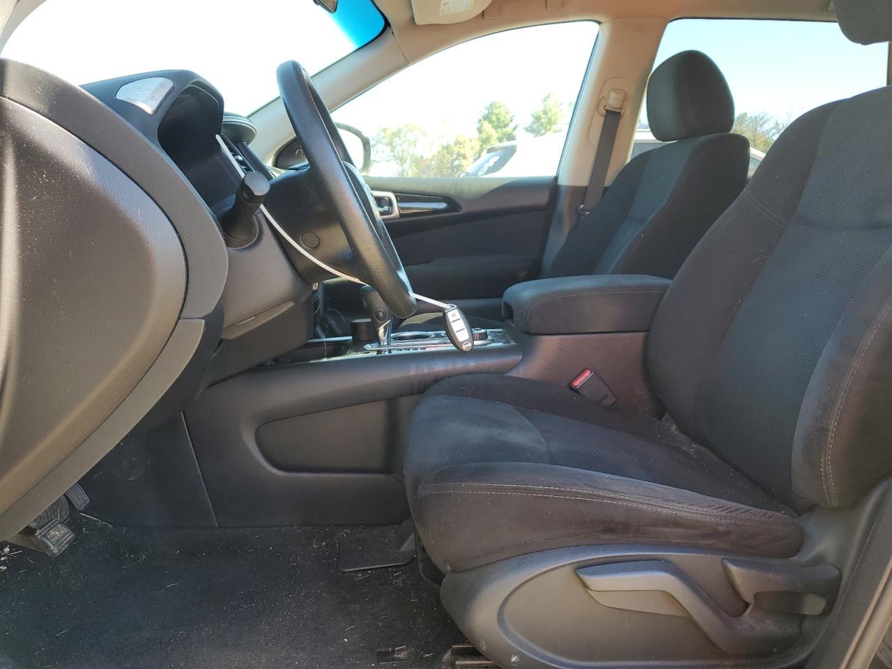 2015 Nissan Pathfinder S - Image 7