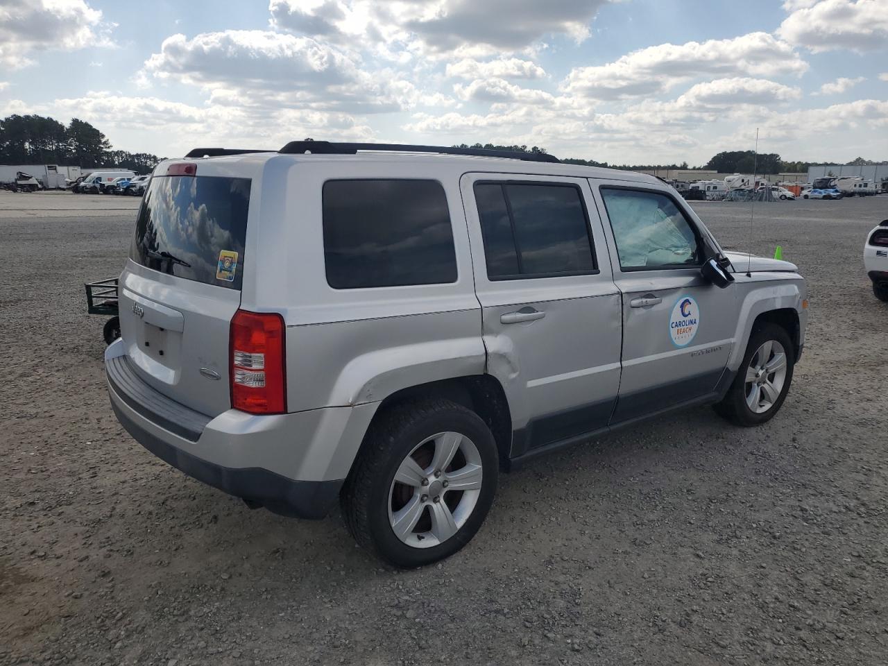 2013 Jeep Patriot Latitude - Фото 3
