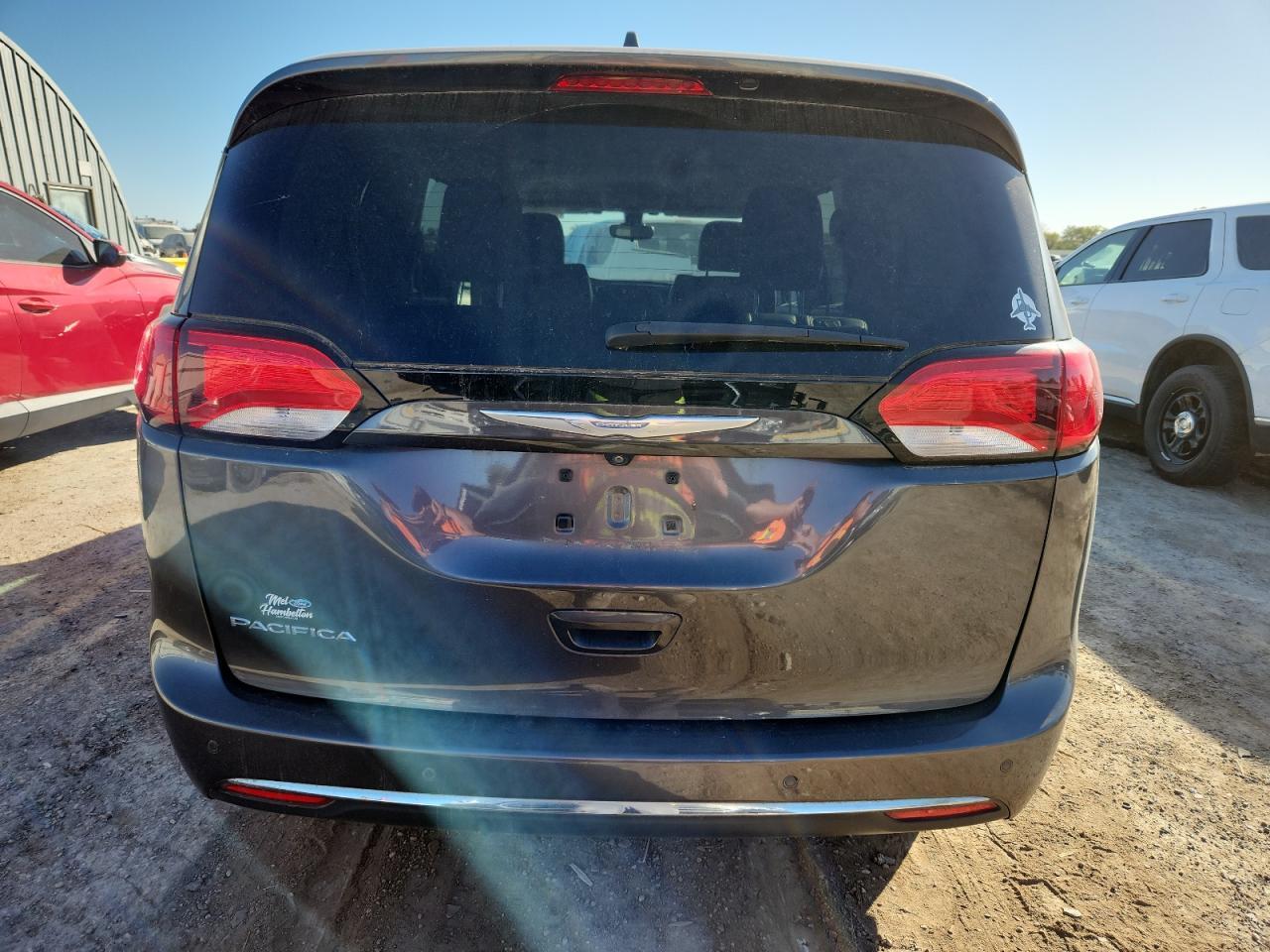 2017 Chrysler Pacifica Touring L - Image 6