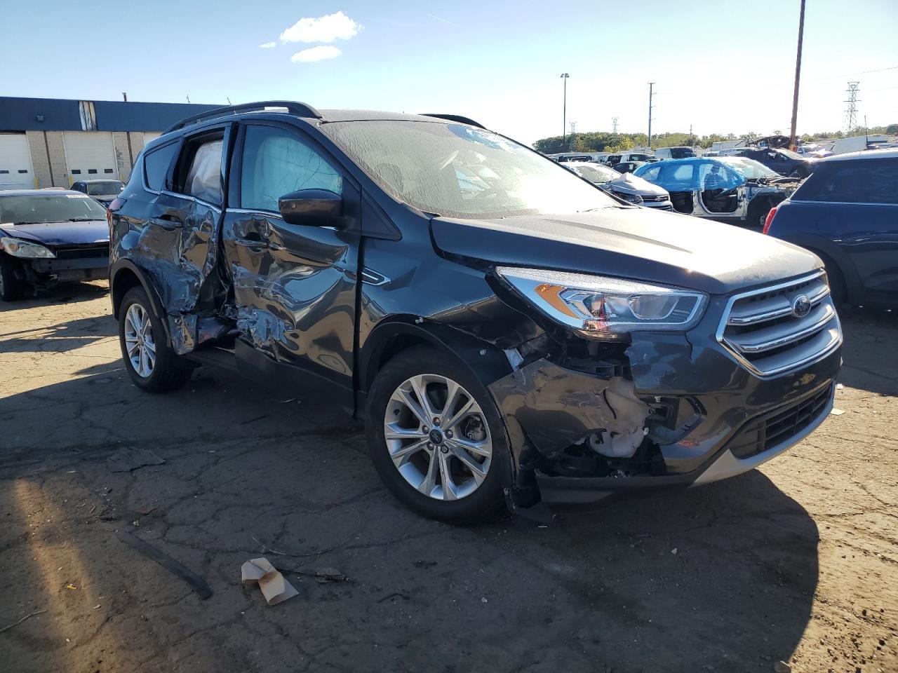 2019 Ford Escape Sel - Image 4